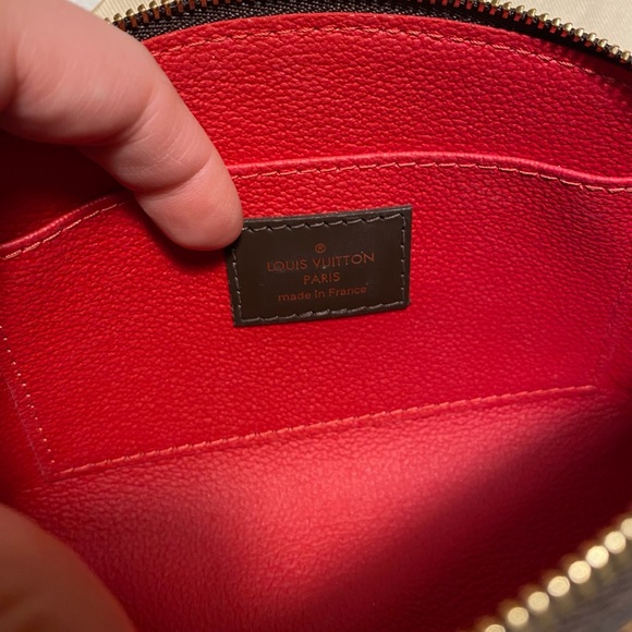 Louis Vuitton Cosmetic Pouch PM in Damier Ebene - Picture 7 of 10